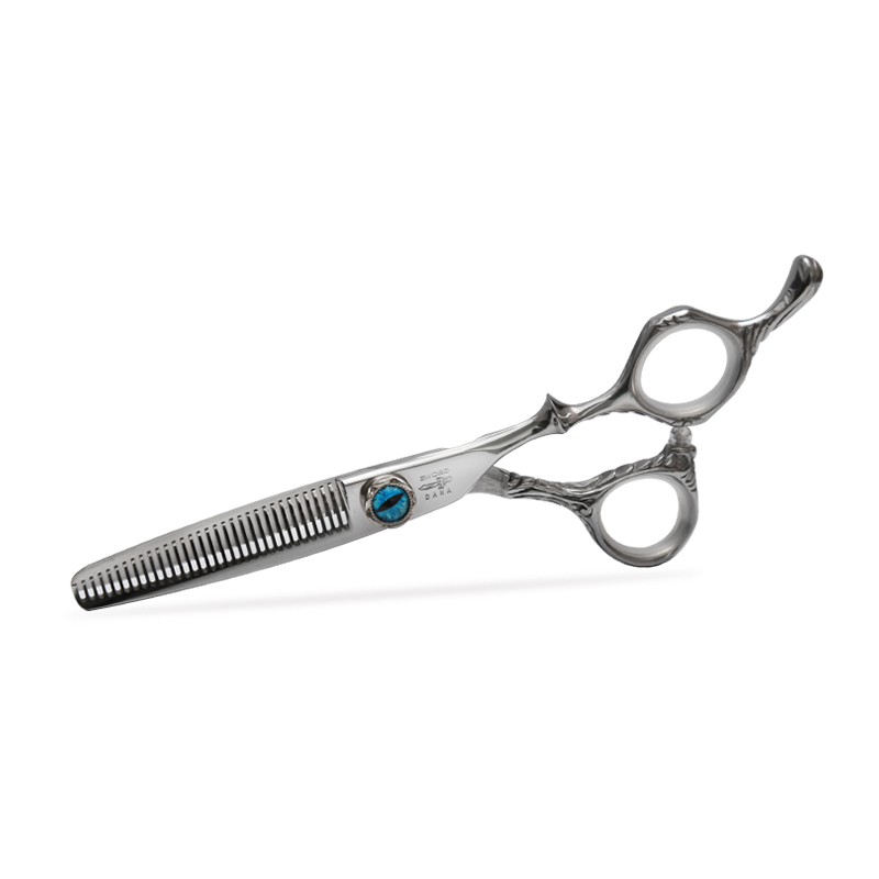 Cesoie in acciaio giapponese 440C vs VG10 vs 9CR: quale lama in acciaio vince per i barbieri?